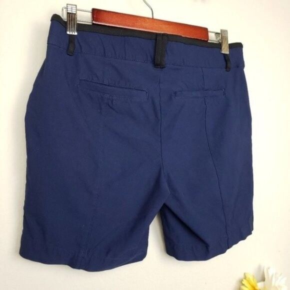 Simply Vera Vera Wang petite navy shorts size medium - Picture 5 of 11
